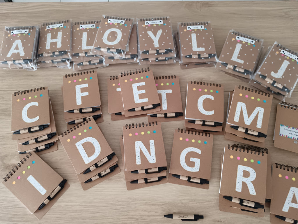 Mini libreta con bolígrafo personalizados