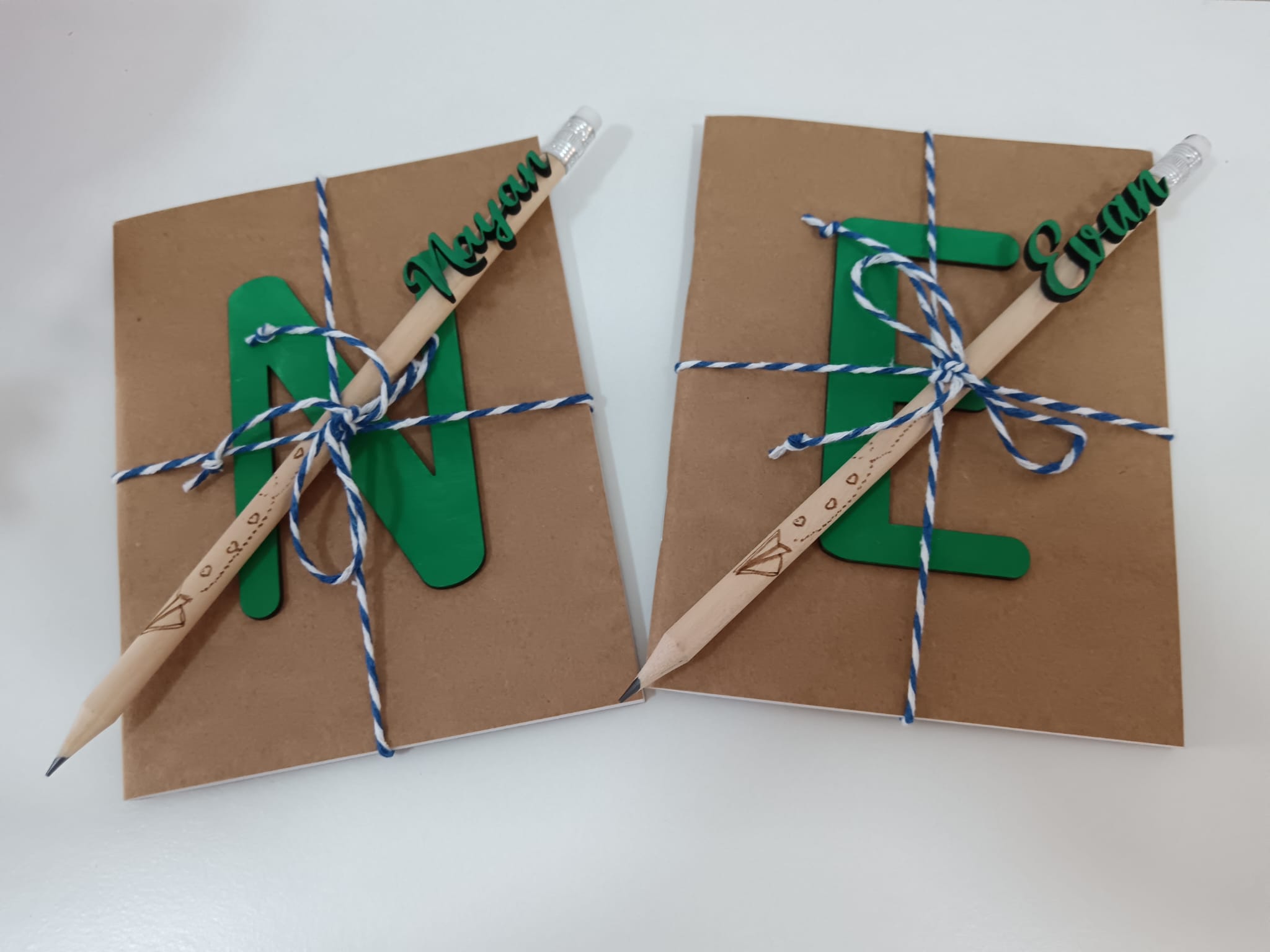 Pack libreta + lápiz personalizados Madera