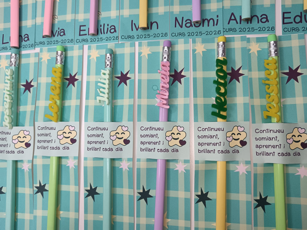 Lápiz colores pastel con nombre metacrilato
