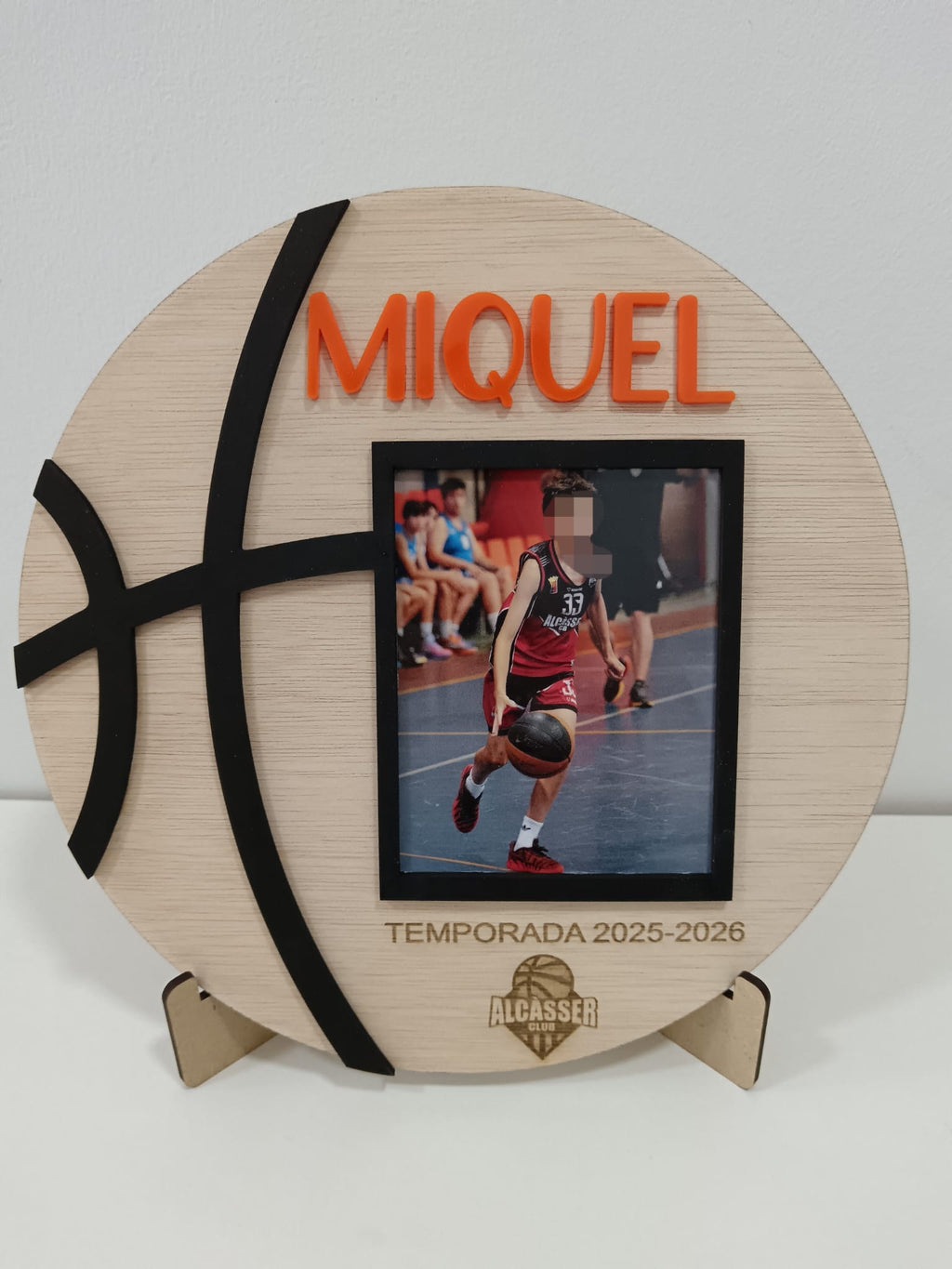 Placa balón de baloncesto
